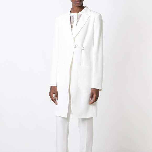 - New w/ tags La Perla Women White Couture-cut button front sport jacket - Picture 1 of 6